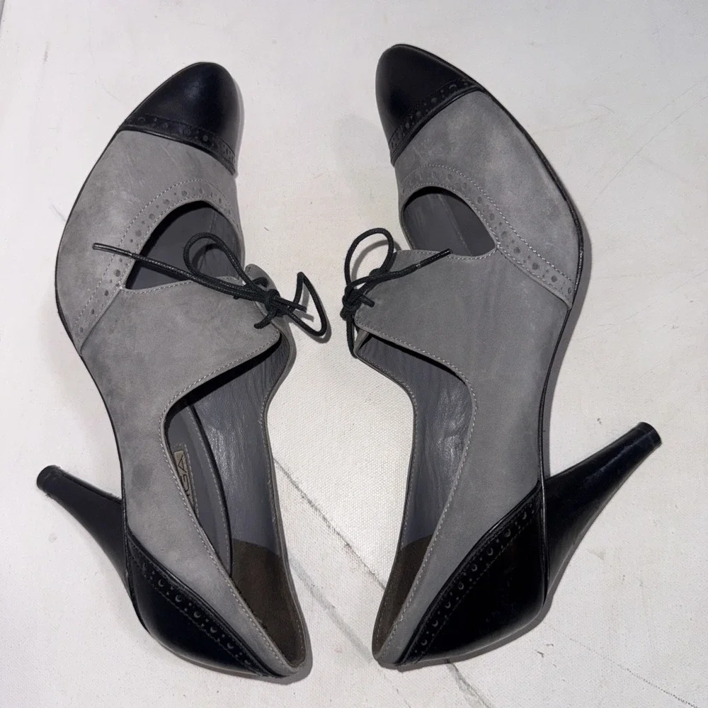 Via Spiga Gray Suede Black Leather Wingtip Brogue Tie Pumps Heels Size 8.5